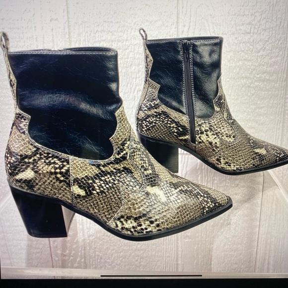 Topshop Bliss Snake Embossed Western 